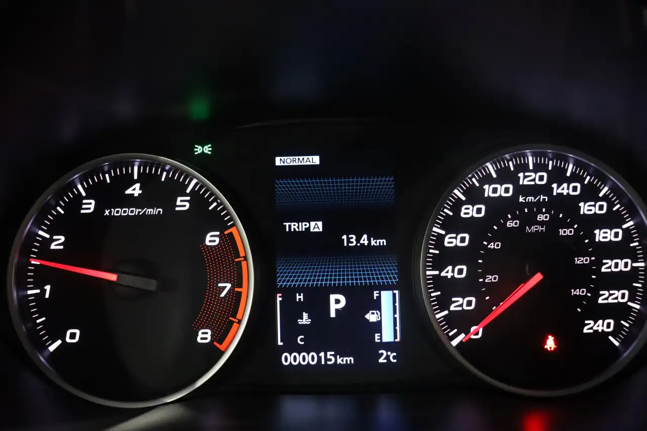 Mitsubishi Eclipse Cross снимка Mitsubishi Eclipse Cross