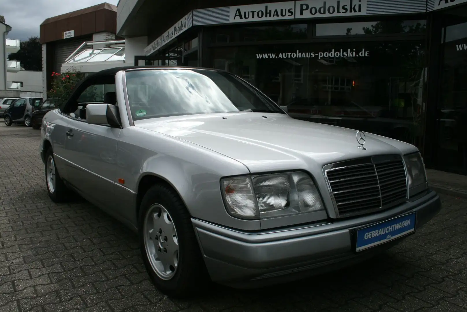 Mercedes-Benz E 200 Cabriolet | Leder| Klima| Garantie|Tüv Neu Zilver - 2