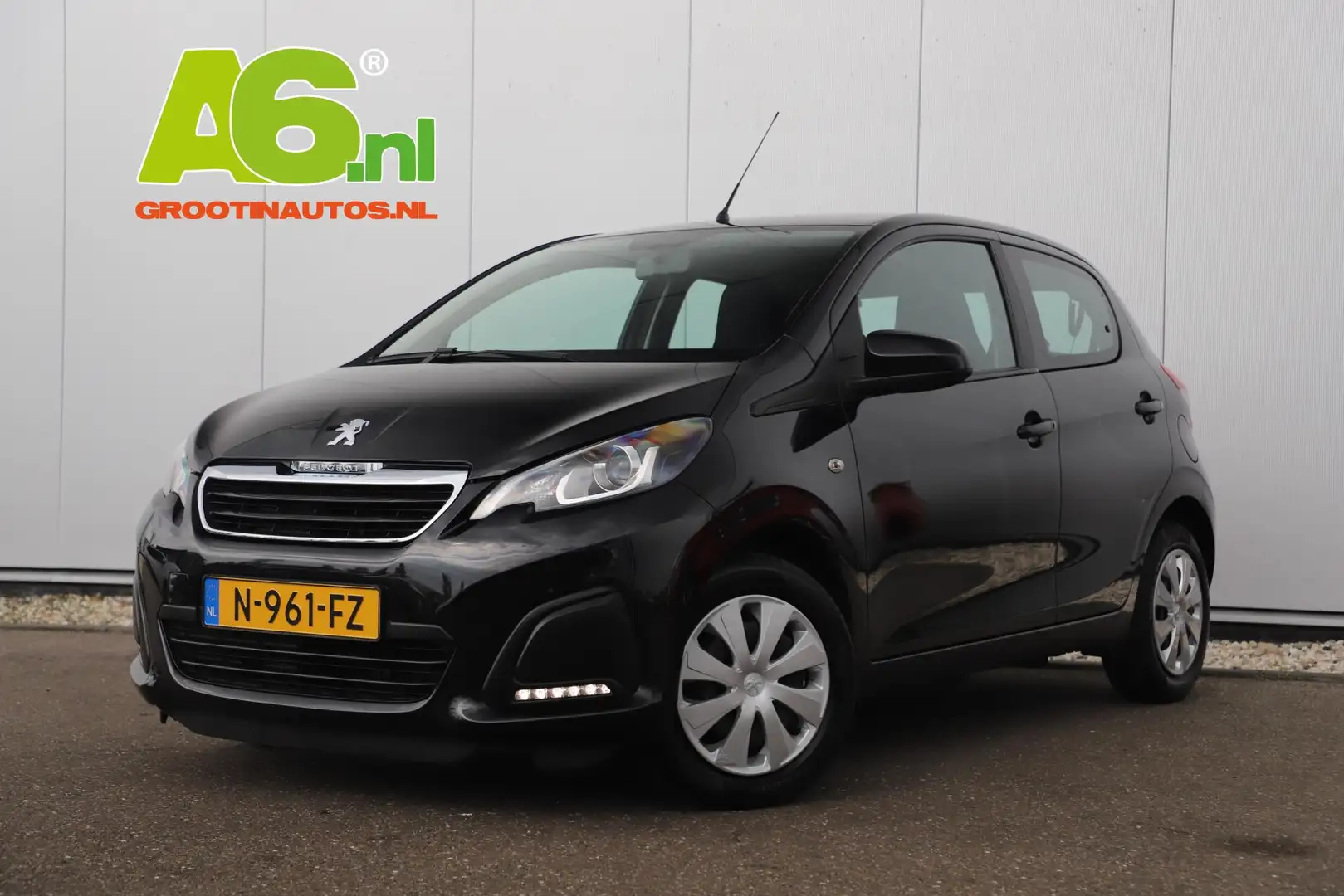 Peugeot 108 1.0 e-VTi Active Radio Bluetooth Airco Elektrische Schwarz - 1