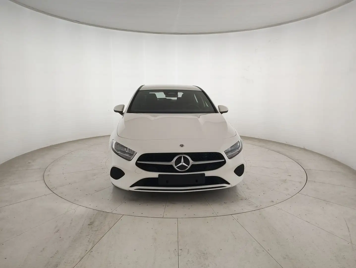 Mercedes-Benz A 220 A 220 d Automatic Executive Bianco - 2