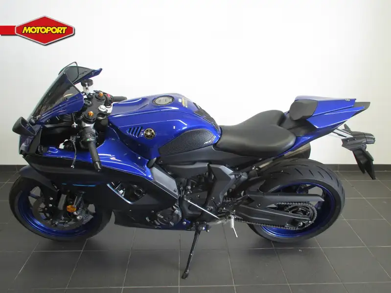 Yamaha YZF-R7 - foto 7