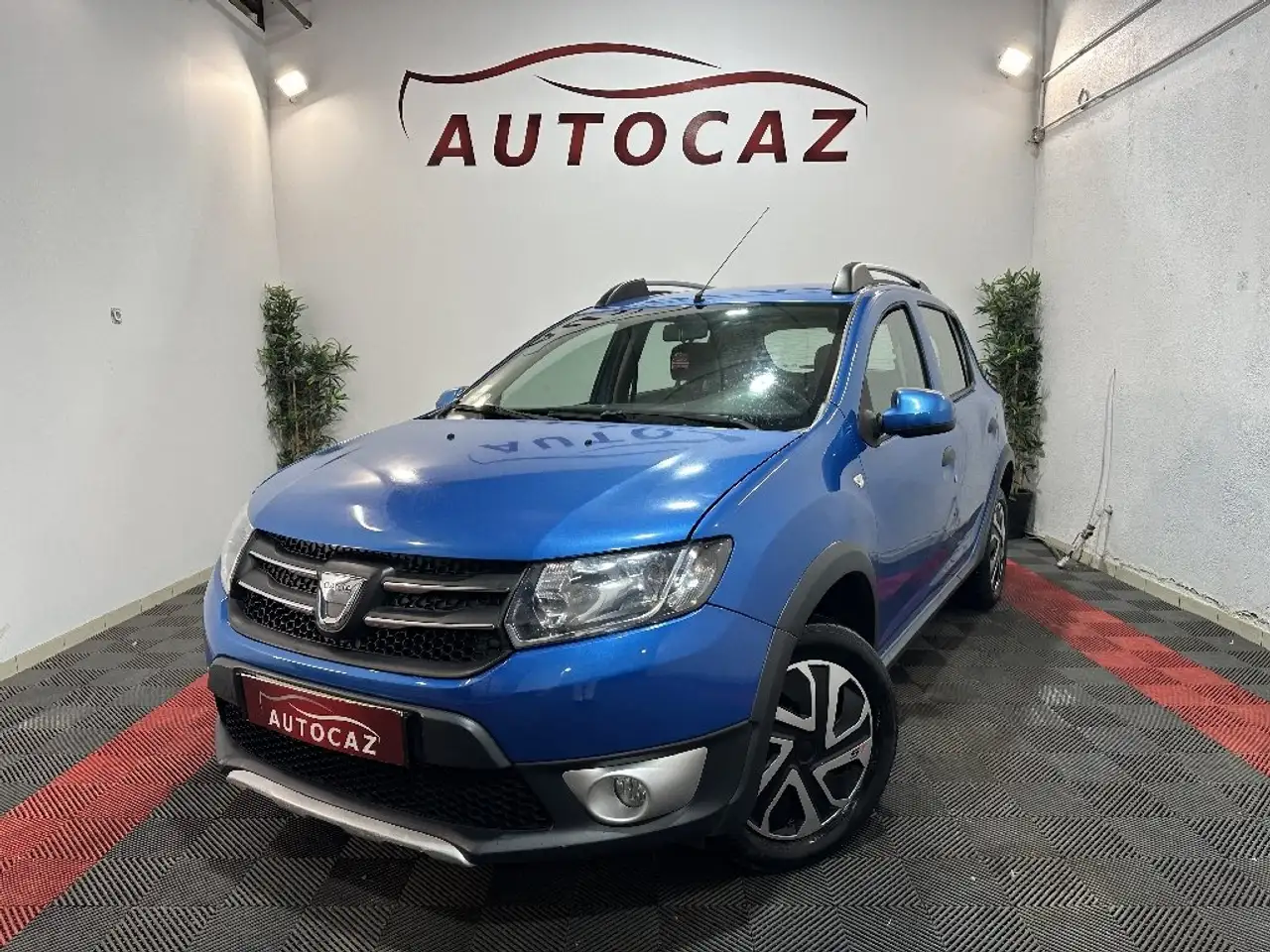 Dacia Sandero 1.5 dCi 90 Stepway Prestige — photo 1 of 10