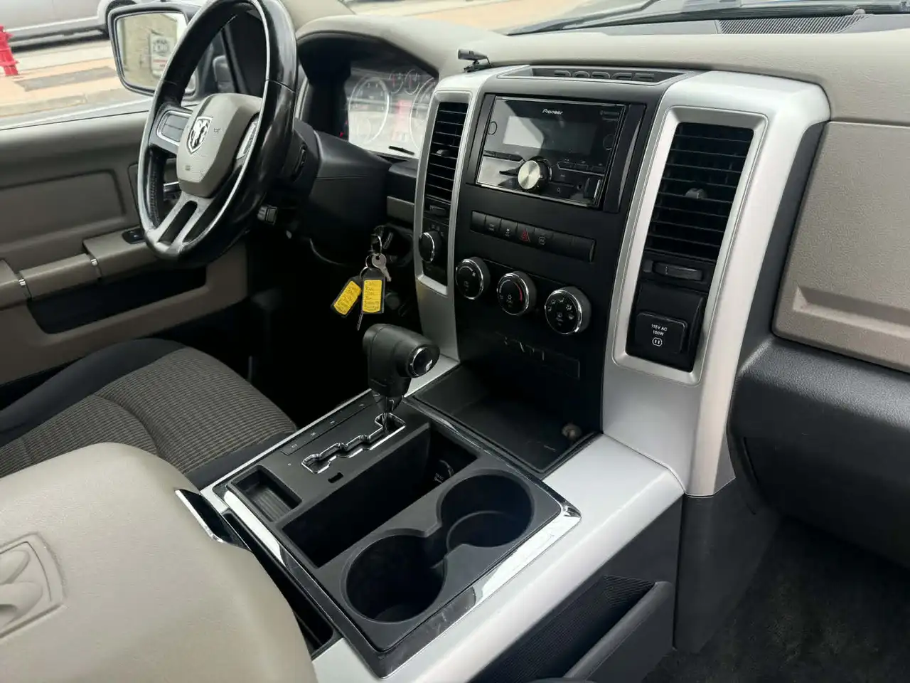 RAM 1500 снимка RAM 1500