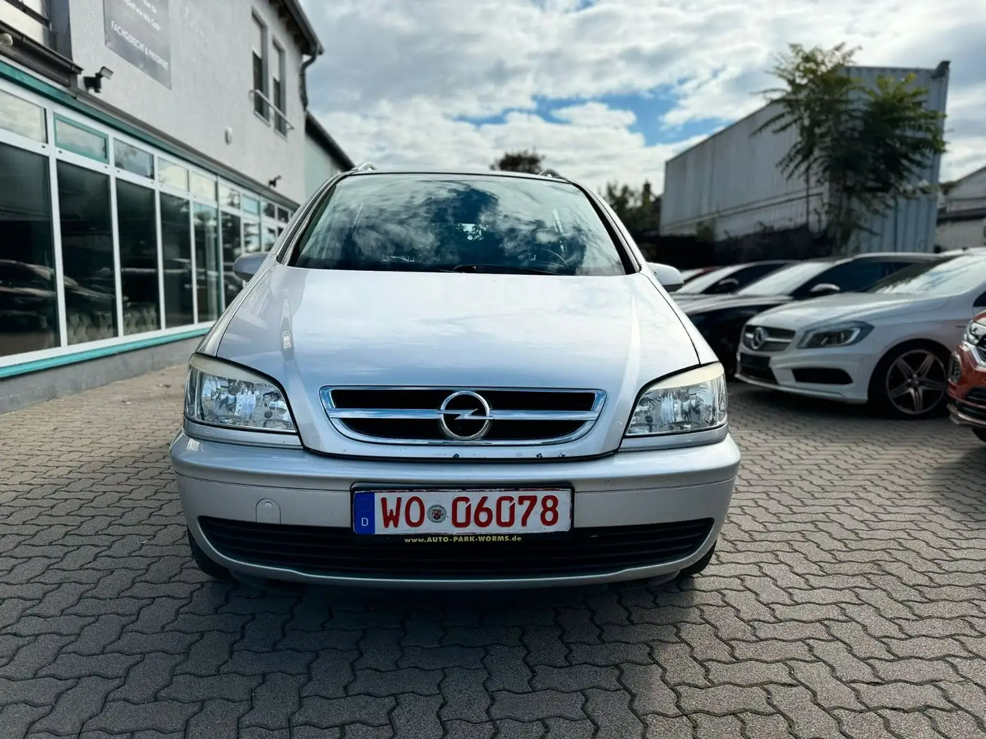 Opel Zafira A Njoy 1,8 Benzin*KLIMA*7-SITZE*NEU TÜV* Plateado - 2