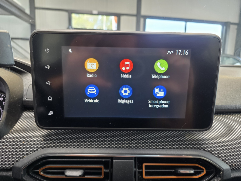 Dacia Sandero 1.0 TCe Stepway // GARANTIE 1 AN // — photo 9