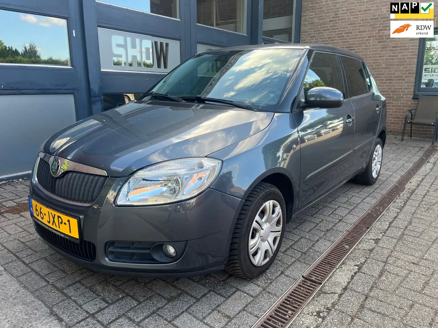 Skoda Fabia 1.4-16V Tour, 2e eigenaar Gri - 1