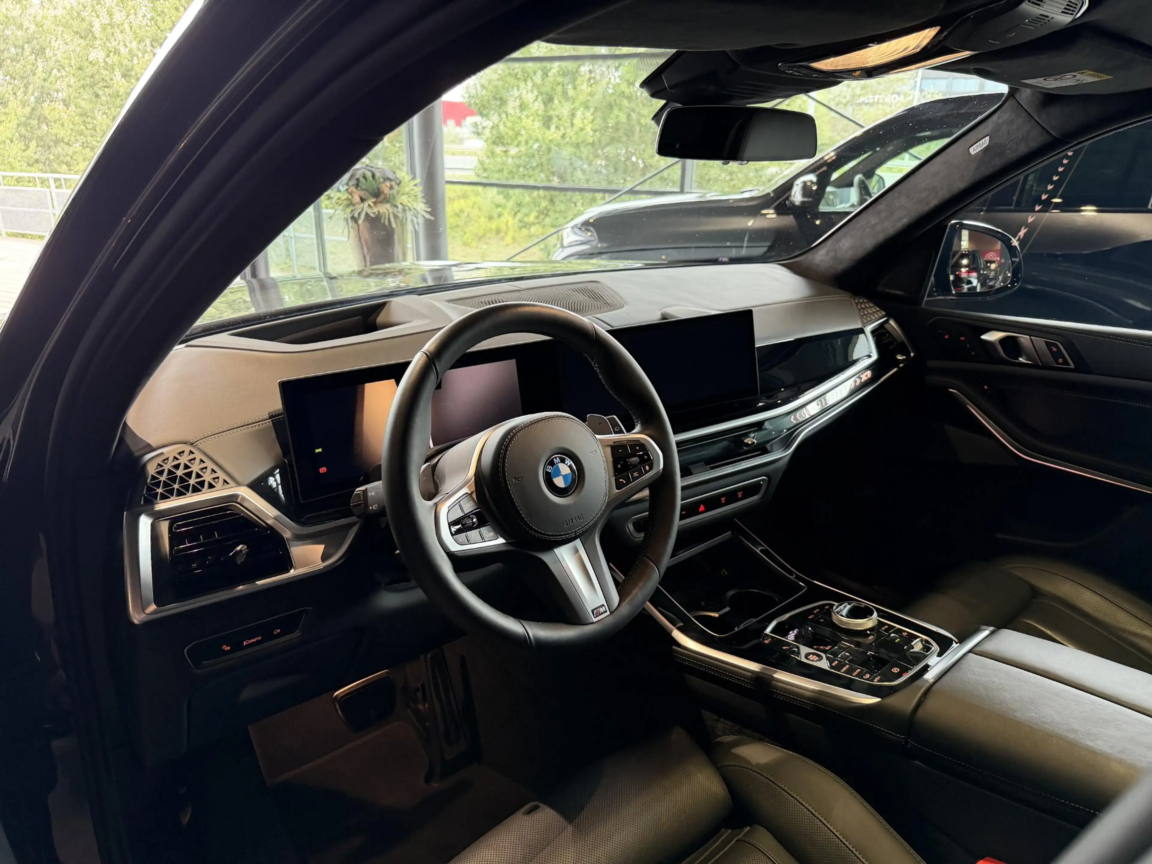 BMW X7 xDrive40i | M-SPORT | 22 INCH | SOFTCLOSE | INTEGR — photo 13