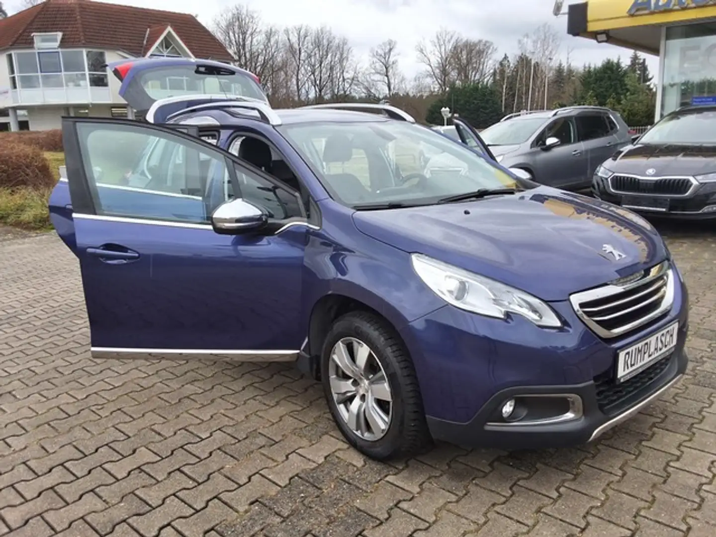 Peugeot 2008 1.6 HDI  FAP Allure Klimaaut.Navi Sitzheizung PDC Blau - 2