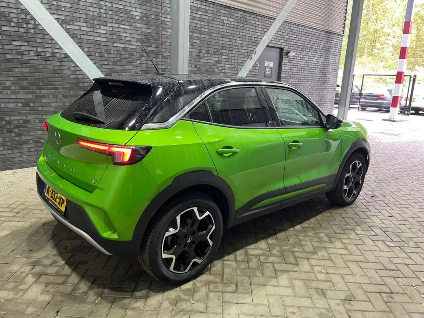 Opel Mokka-E Ultimate 50-kWh 11kw bl. | ACC | Stoel+Stuurverwar Groen - 2