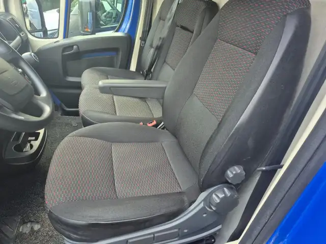 Fiat Ducato view 14