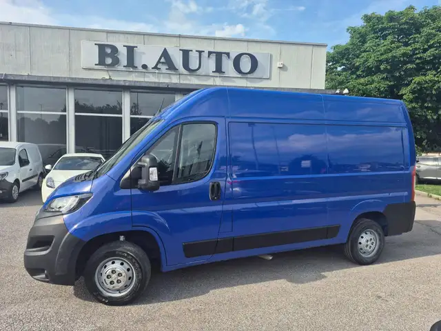Fiat Ducato view 3