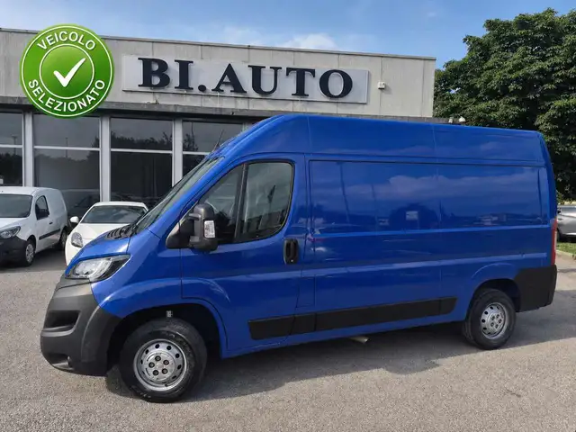 Fiat Ducato view 2