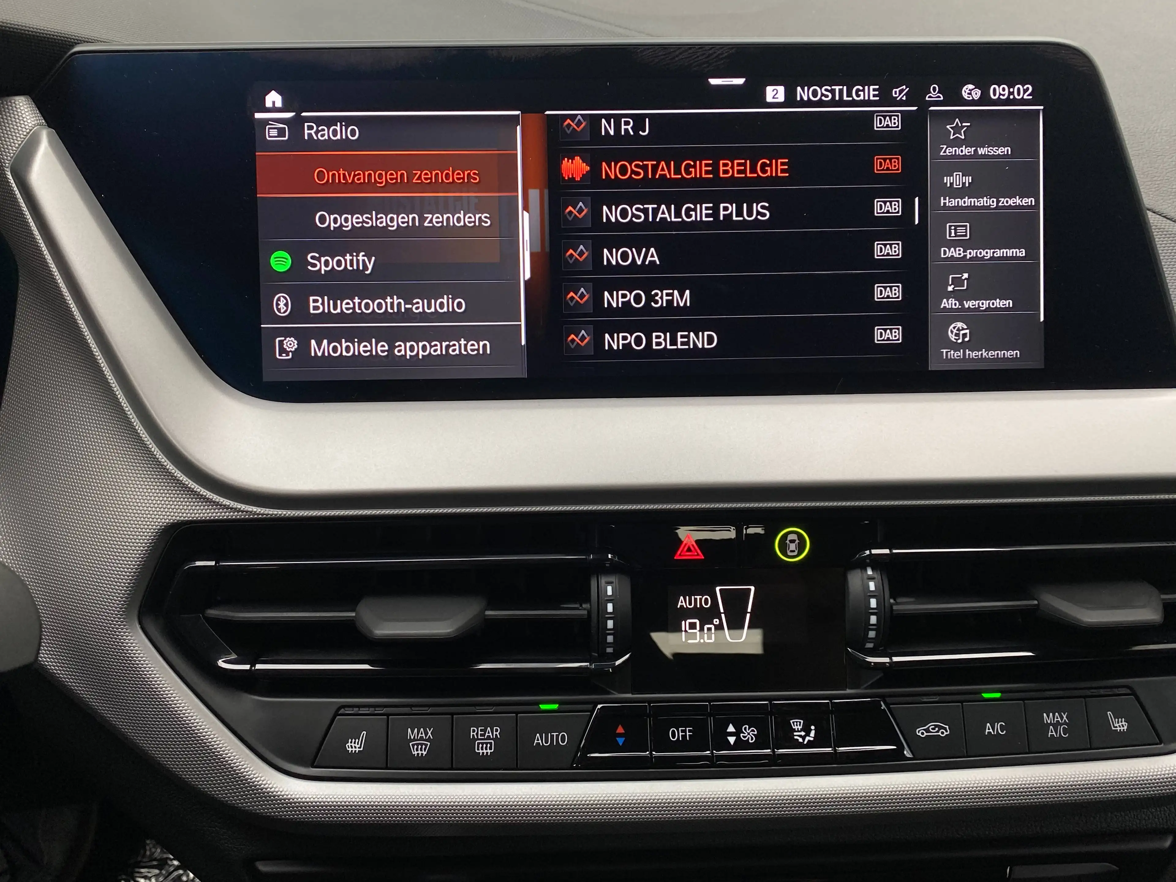 BMW 118 Live Cockpit,Apple carplay,Parkeerhulp met camera,LED koplampen — photo 12