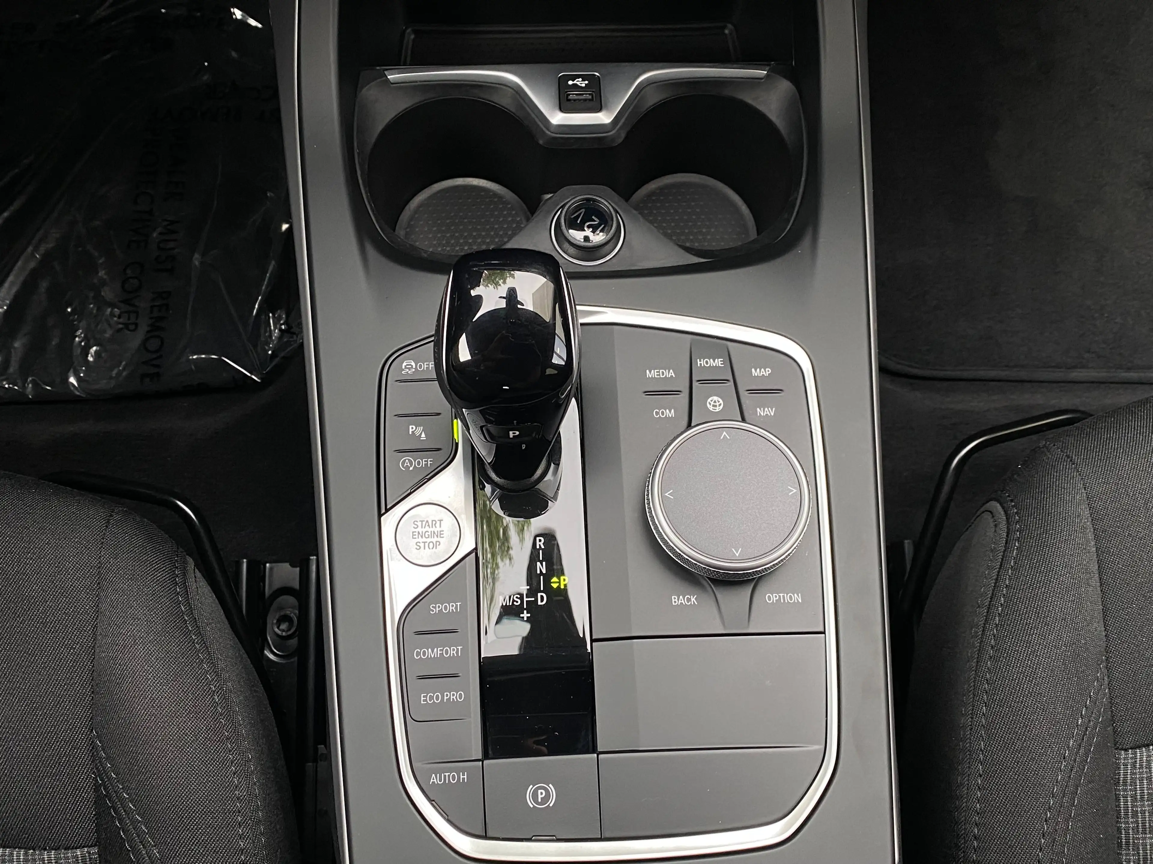 BMW 118 Live Cockpit,Apple carplay,Parkeerhulp met camera,LED koplampen — photo 9