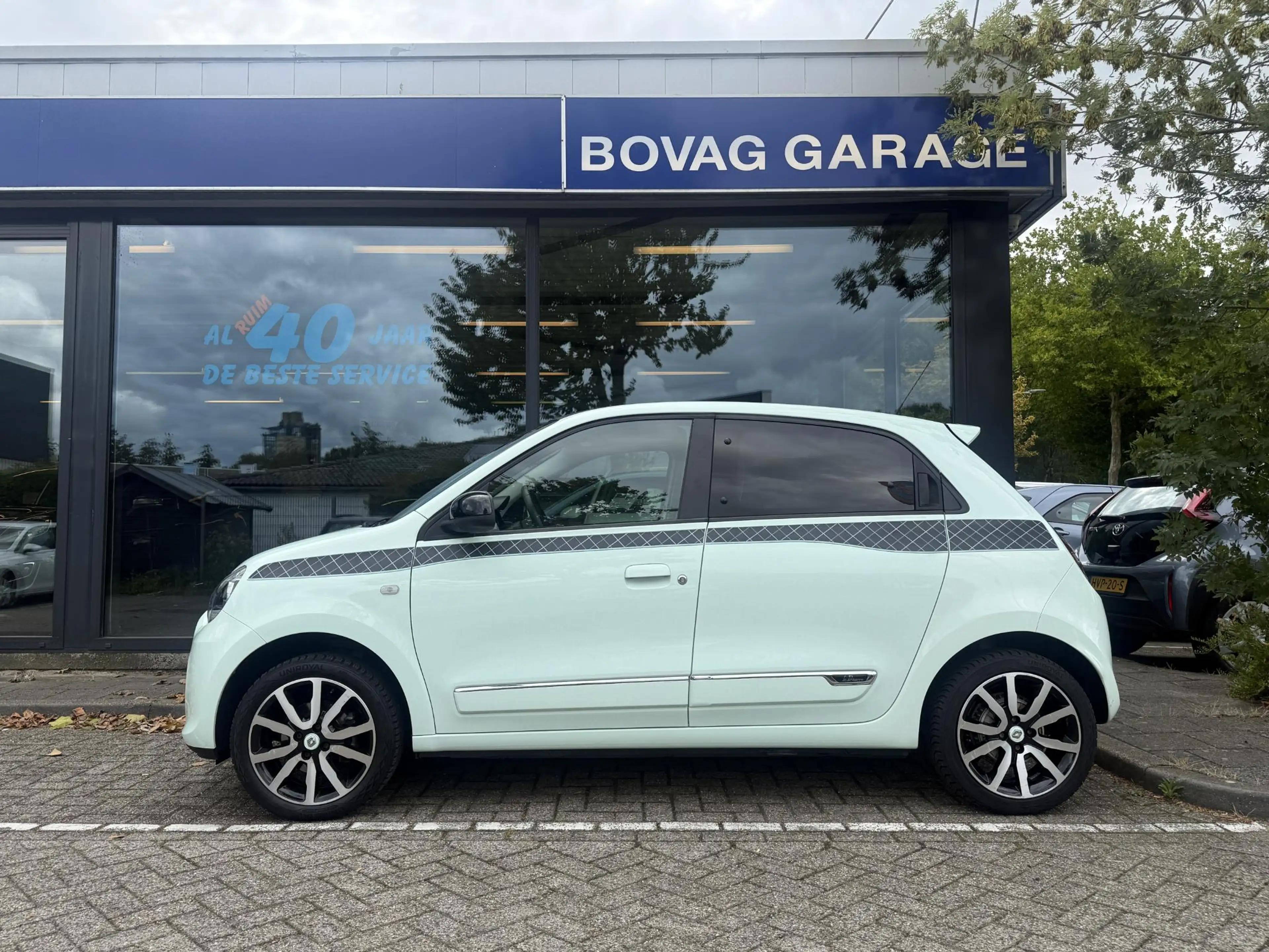 Renault Twingo 1.0 SCe Collection — photo 5