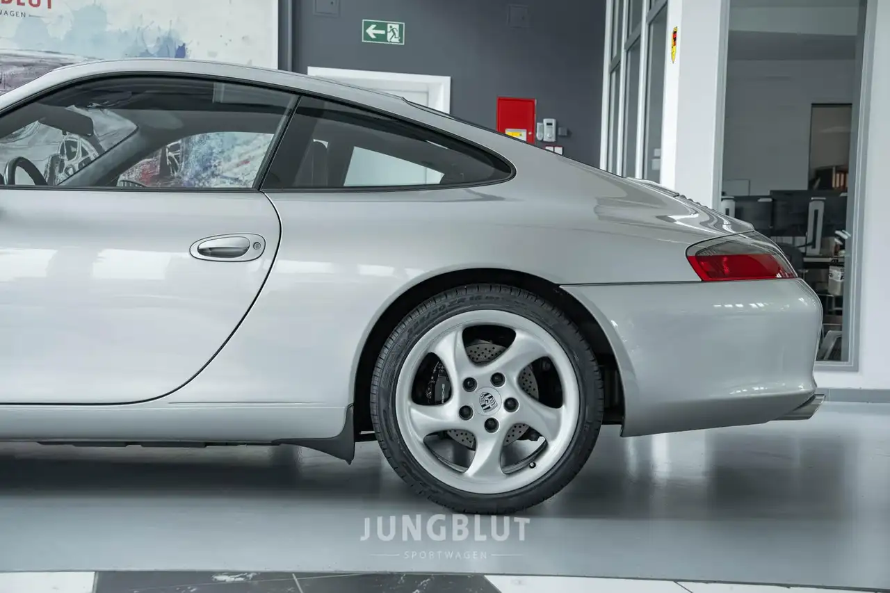 Porsche 996 Carrera 2 Coupé + TOP ZUSTAND + TIPTRONIC, foto 12