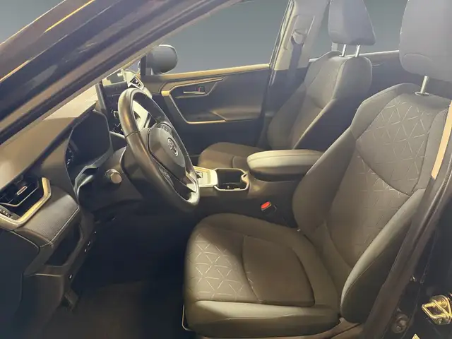 Toyota Rav4 view 10