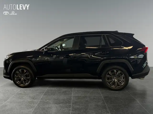Toyota Rav4 view 3