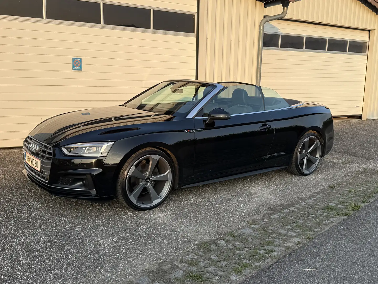 Audi A5 Cabrio 40 TFSI S line - 1