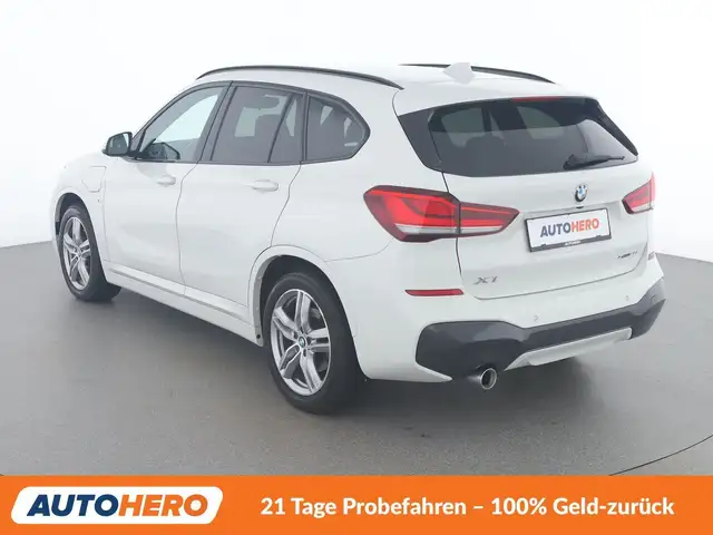 BMW X1 view 4