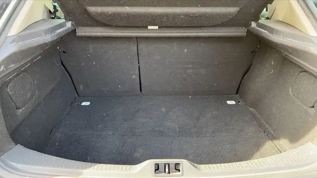 Renault Megane view 14