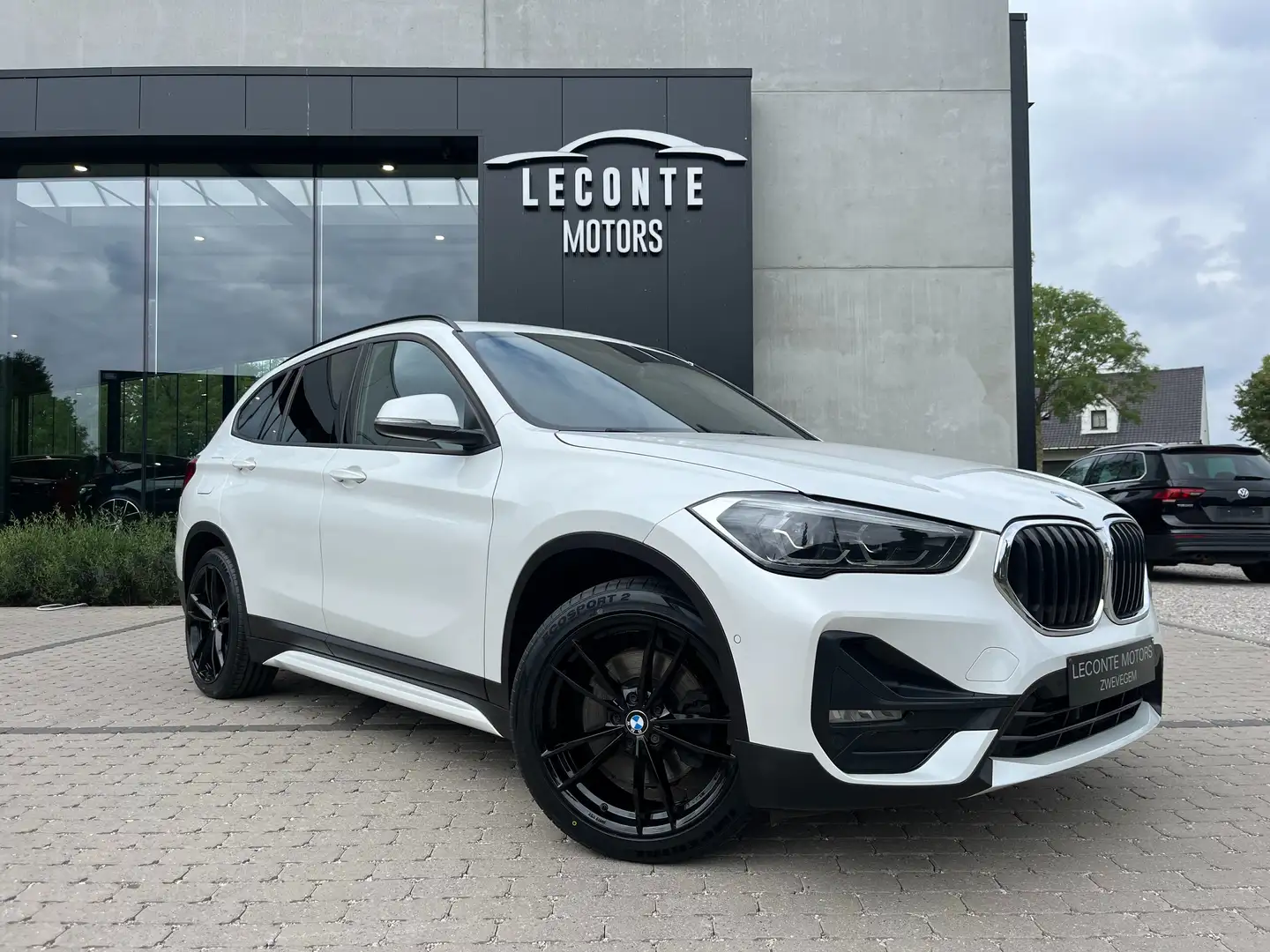 BMW X1 X1 xDrive25e Sport Line Sportzetels/HUD/Camera/... Blanc - 1