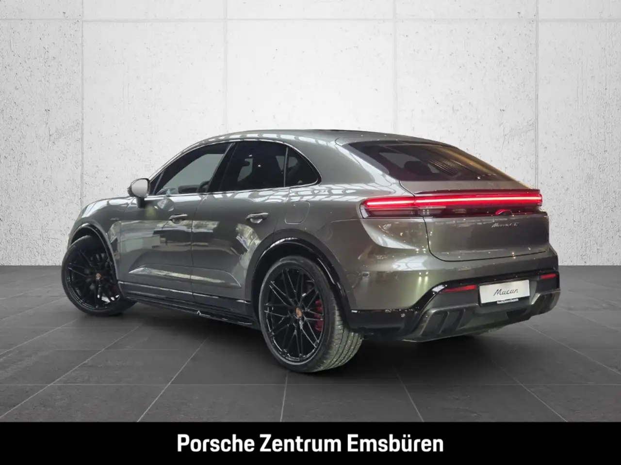 Porsche Macan GTS Pano Bose Hinterachslenk Servo-Plus Surround-V 3