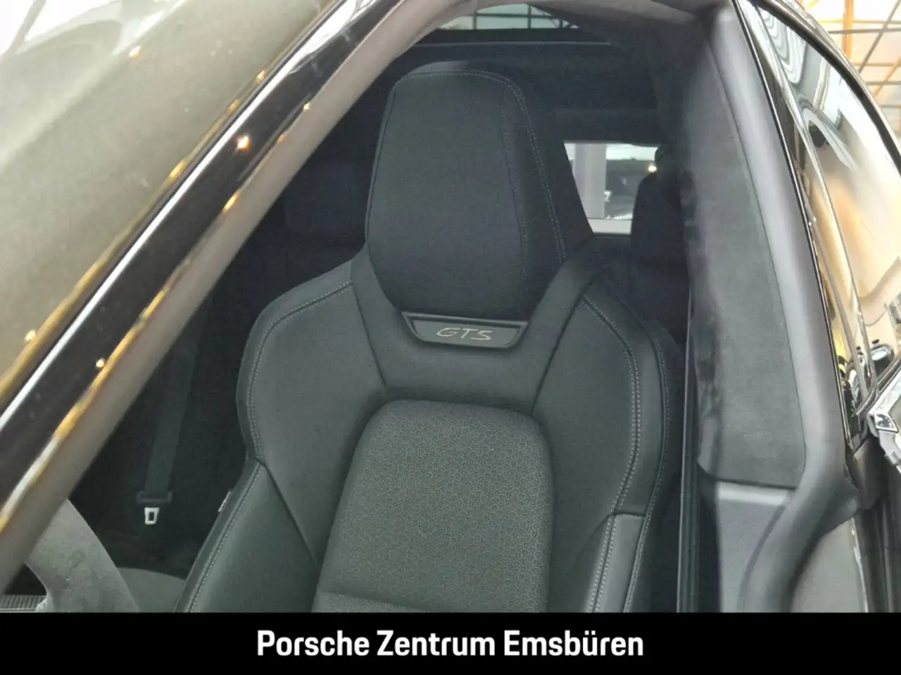 Porsche Macan GTS Pano Bose Hinterachslenk Servo-Plus Surround-V 15