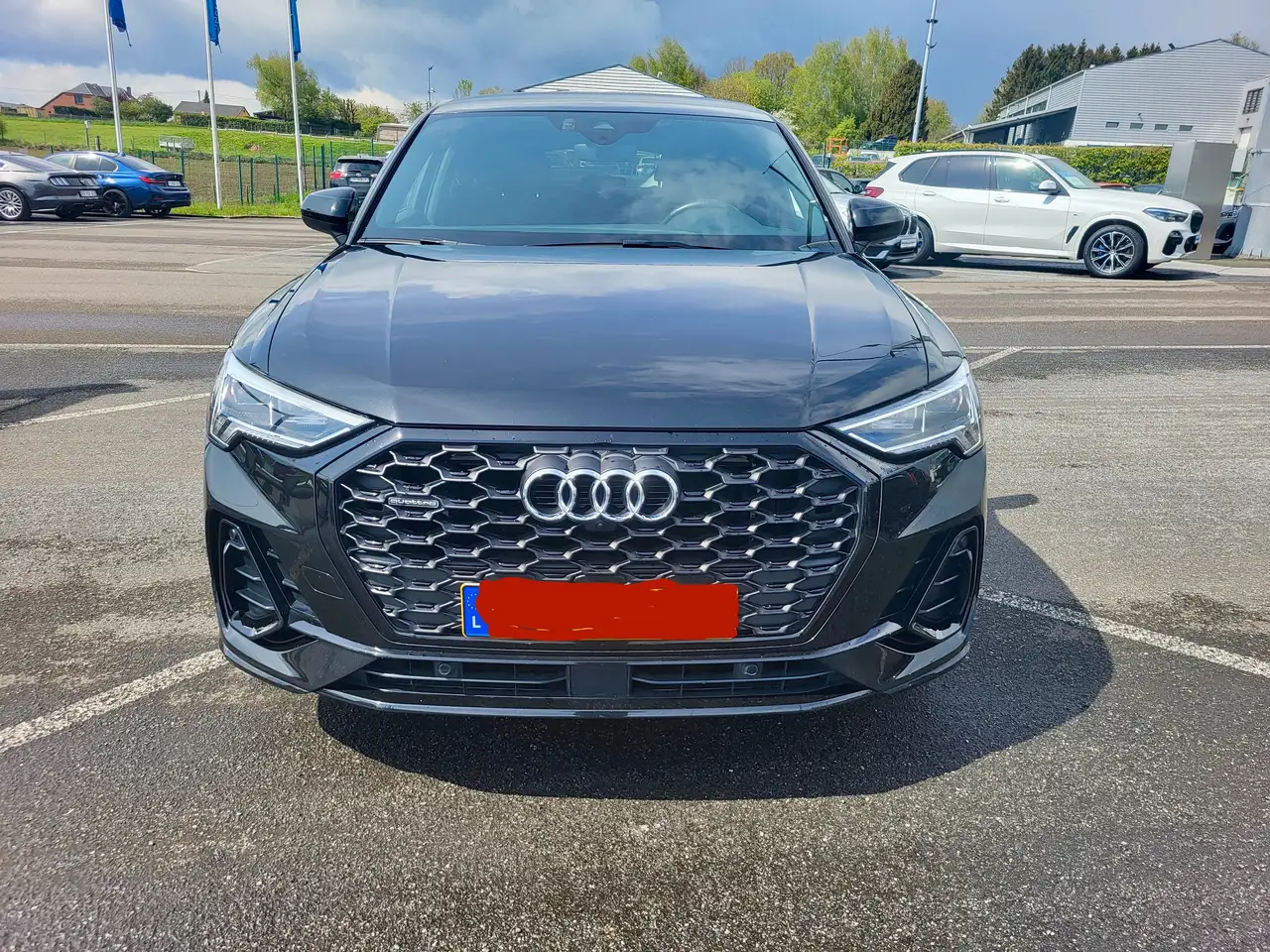 Audi Q3 SUV/4x4/Pick-up in Zwart tweedehands in Arlon voor € 40.000,-