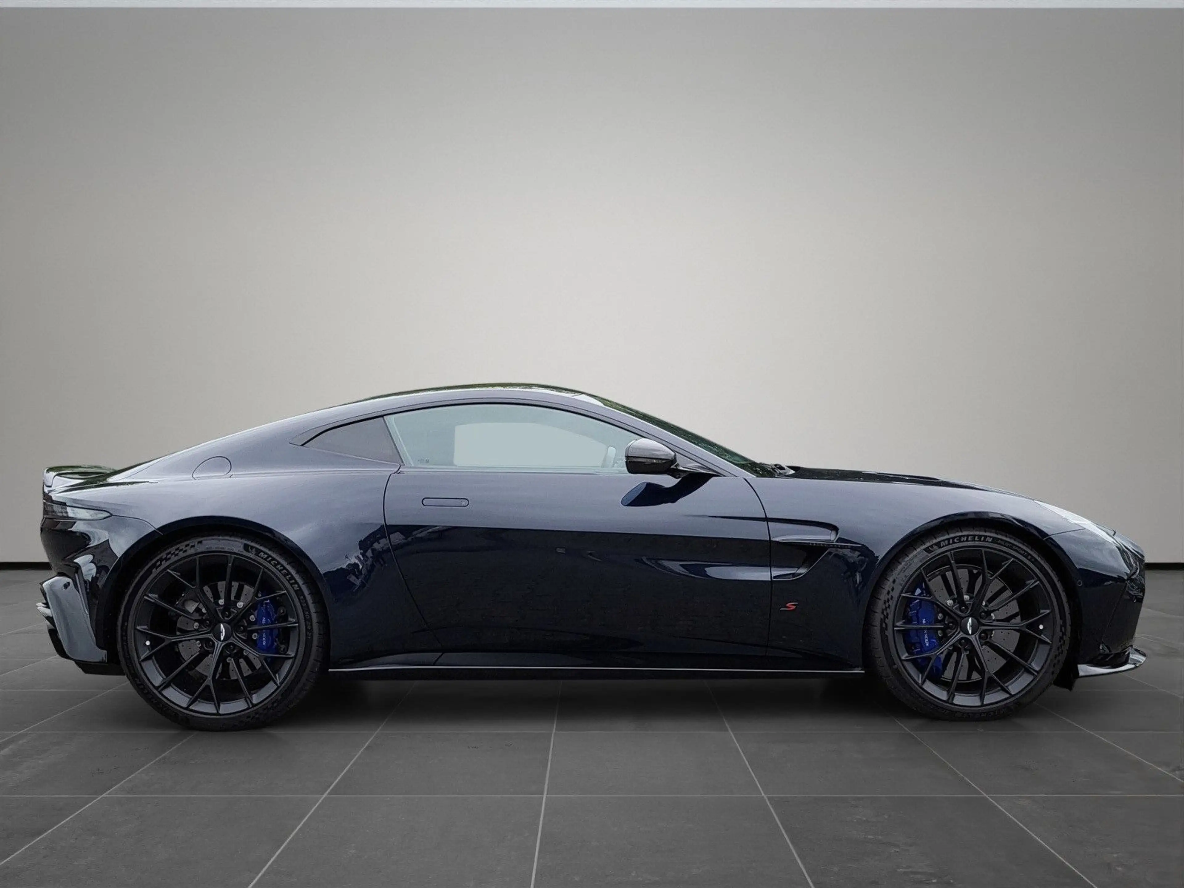 Aston Martin V8 S Coupe MY26 | CCB | PPF — photo 6