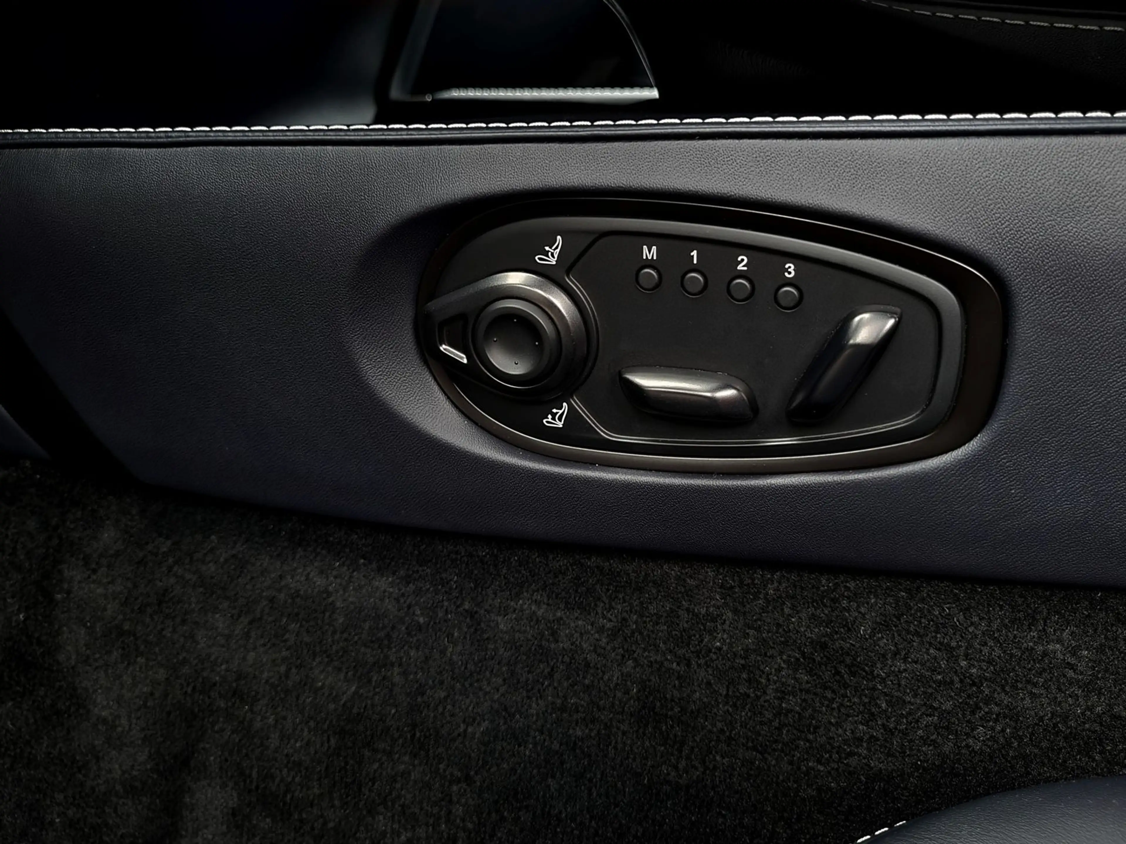 Aston Martin V8 S Coupe MY26 | CCB | PPF — photo 14