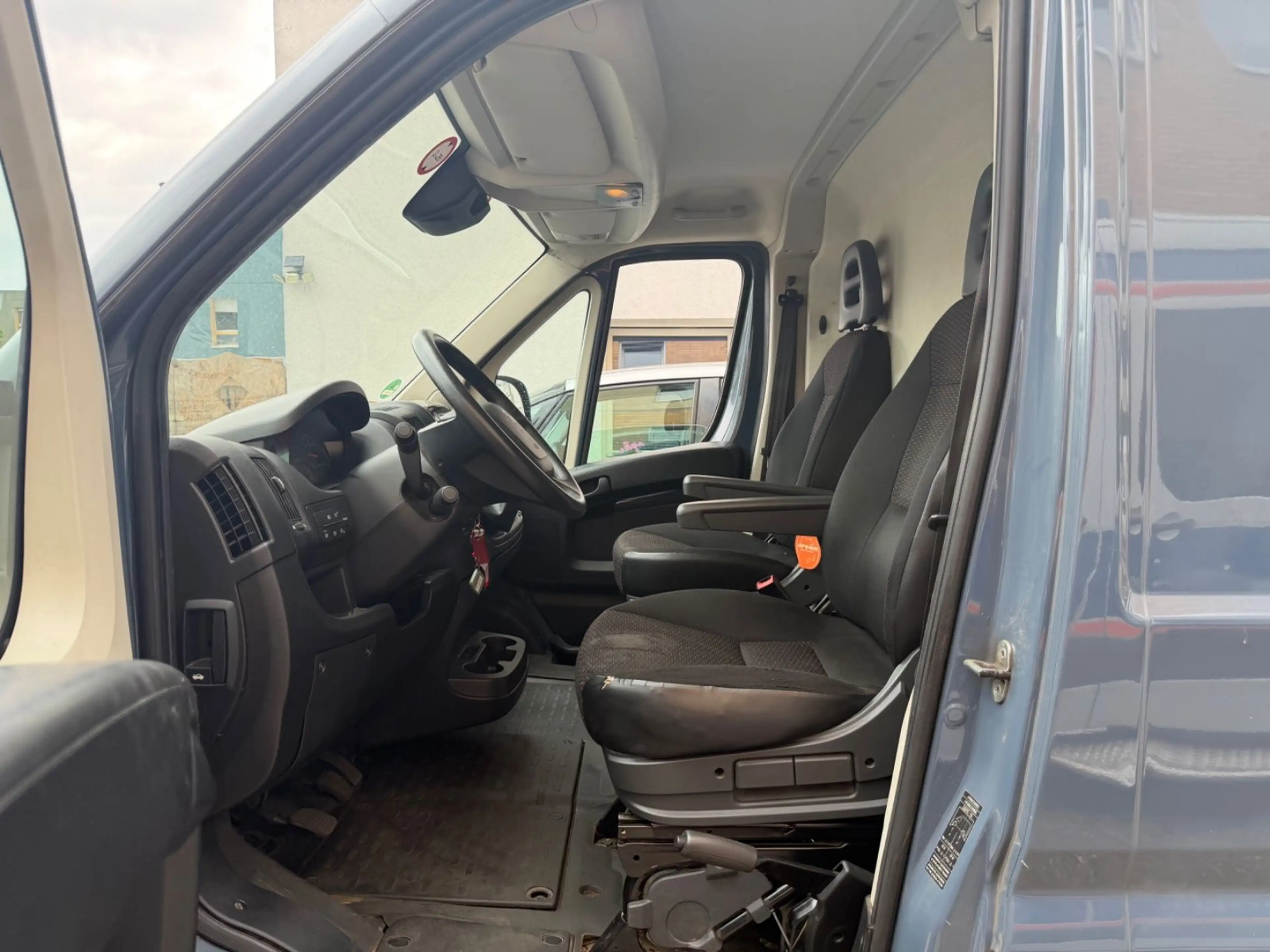Peugeot Boxer Kasten 328 L1H1 Pro BlueHDi 120 Stop&Start — photo 9