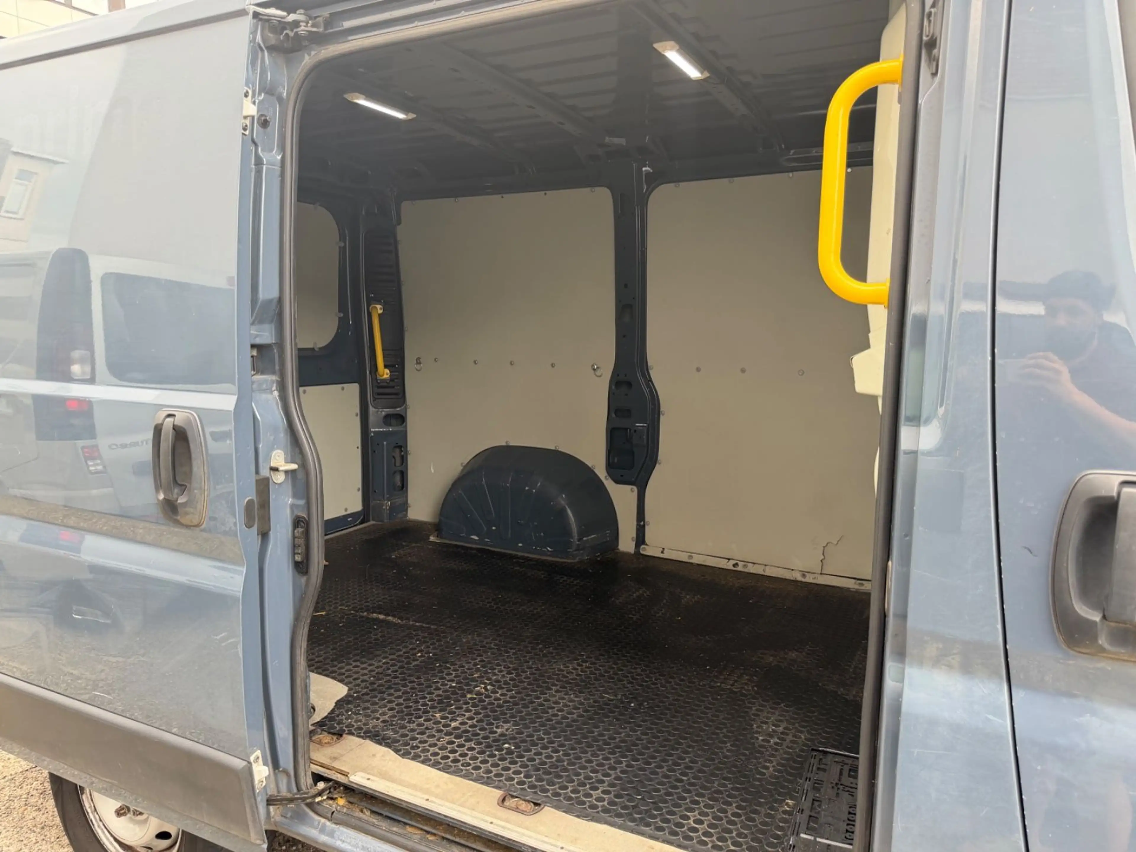 Peugeot Boxer Kasten 328 L1H1 Pro BlueHDi 120 Stop&Start — photo 6
