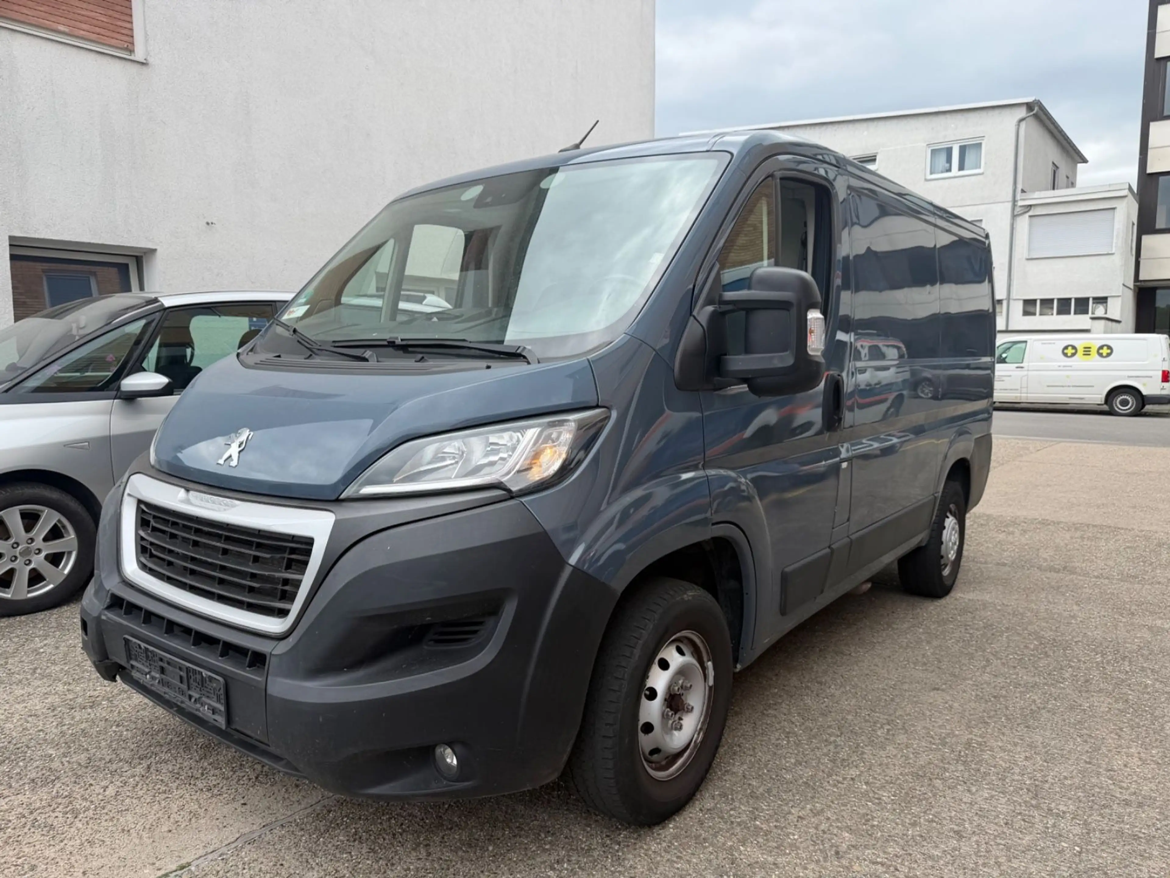 Peugeot Boxer Kasten 328 L1H1 Pro BlueHDi 120 Stop&Start