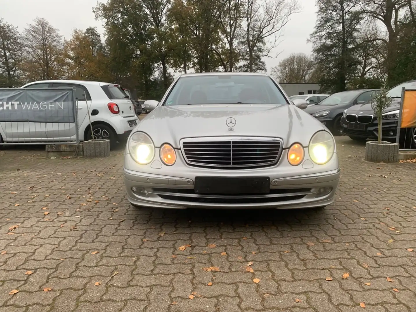 Mercedes-Benz E 320 E -Klasse Lim. E 320 Silber - 1