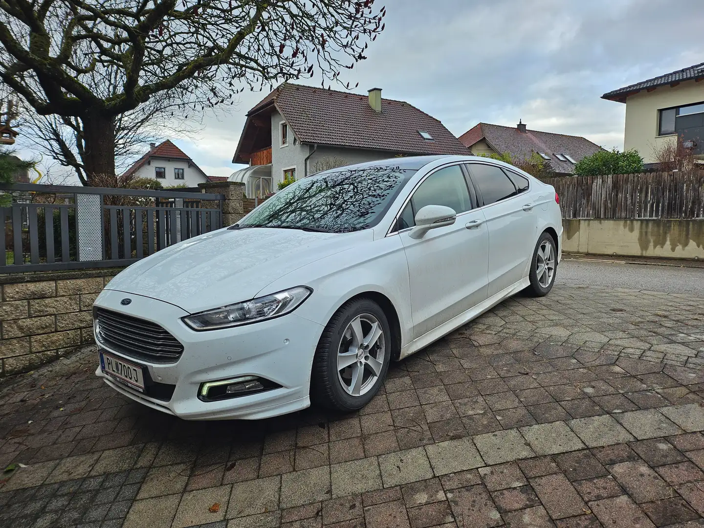 Ford Mondeo Mondeo Titanium 2,0 TDCi Start/Stop Titanium Weiß - 2