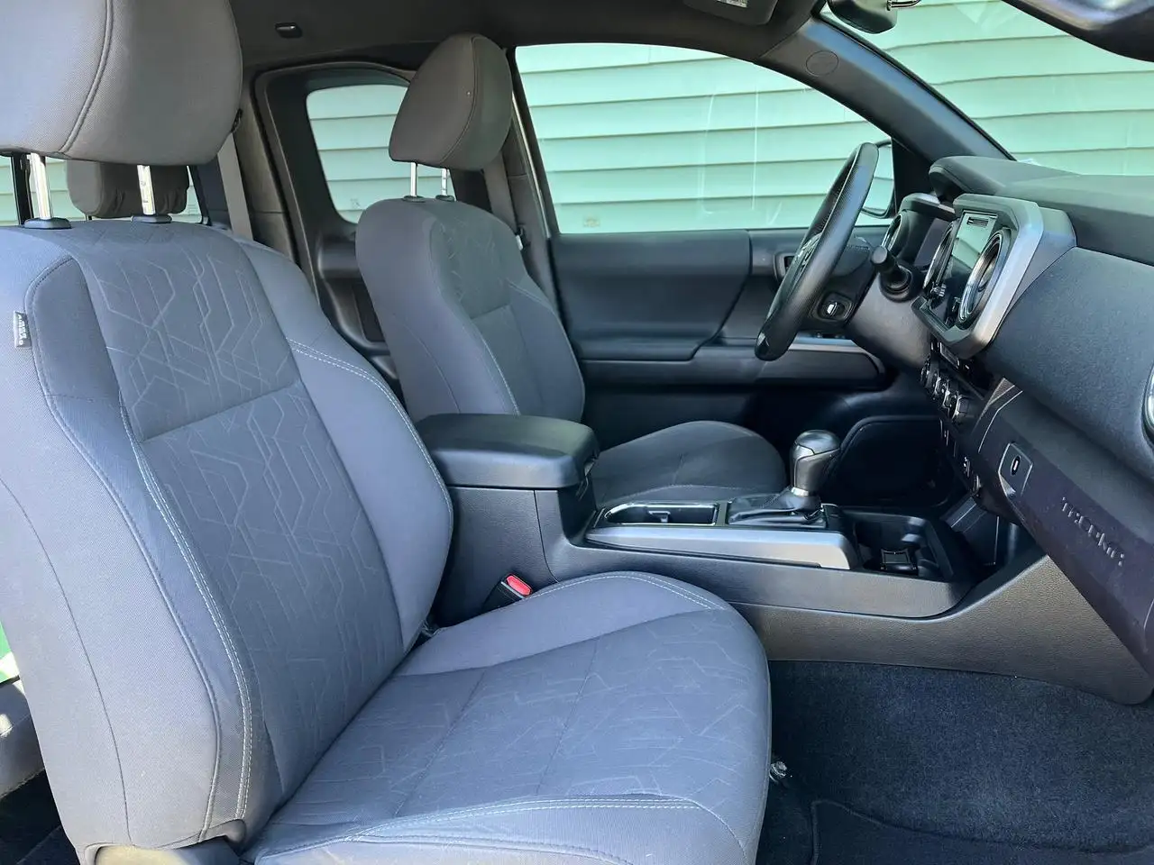 Toyota Tacoma снимка Toyota Tacoma