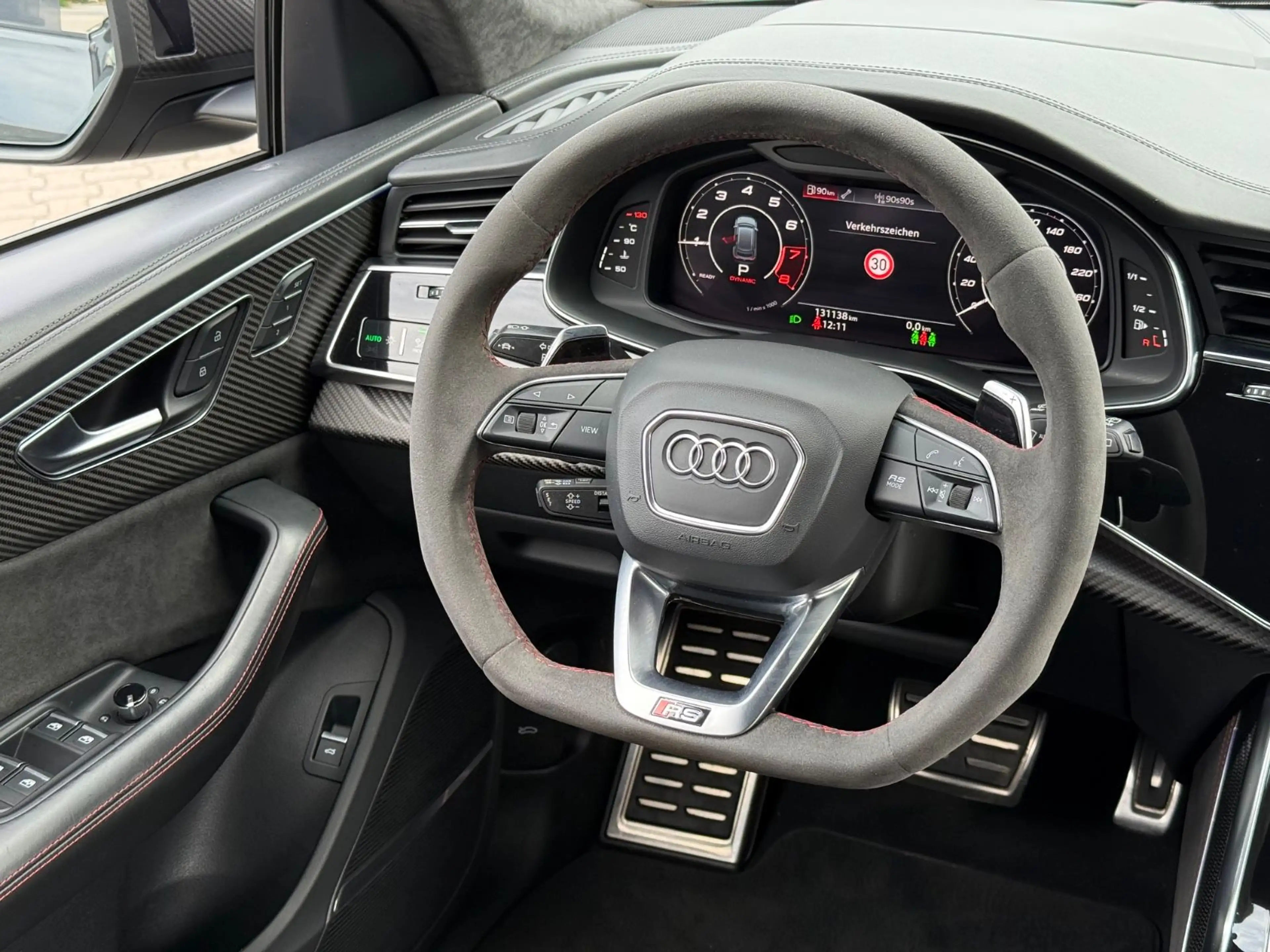 Audi RS Q8 4.0 TFSI QUATTRO, FULL CARBON, B&O, 23" — photo 4