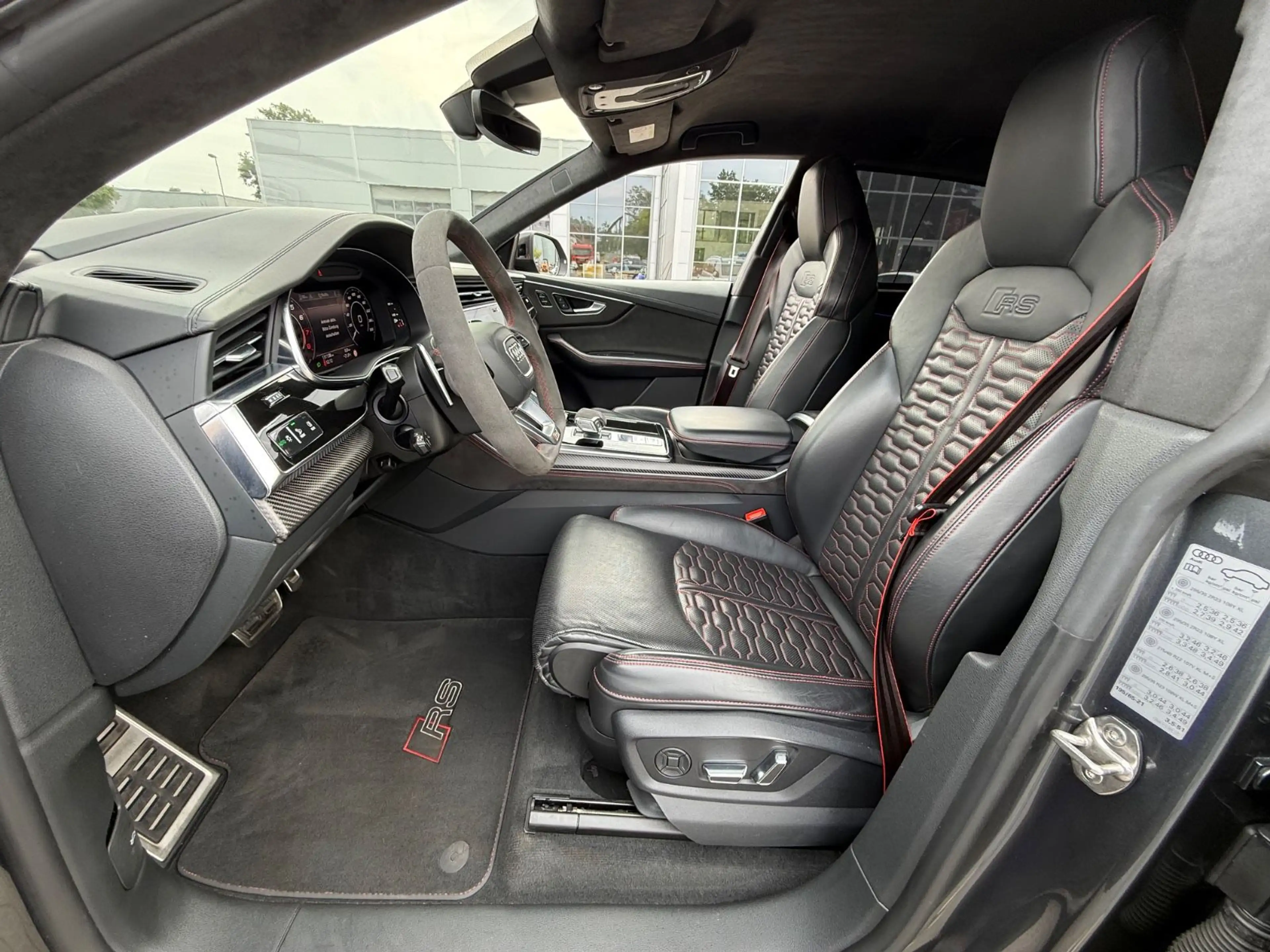 Audi RS Q8 4.0 TFSI QUATTRO, FULL CARBON, B&O, 23" — photo 6