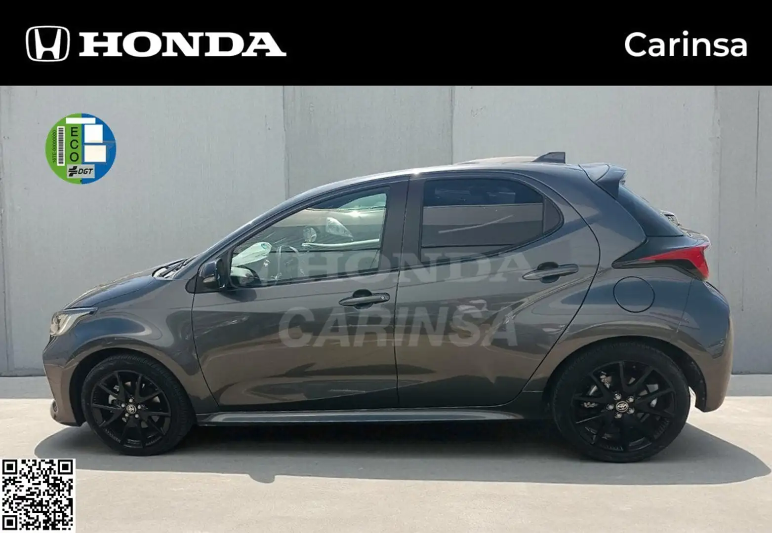 Toyota Yaris 120H 1.5 Style Gris - 2