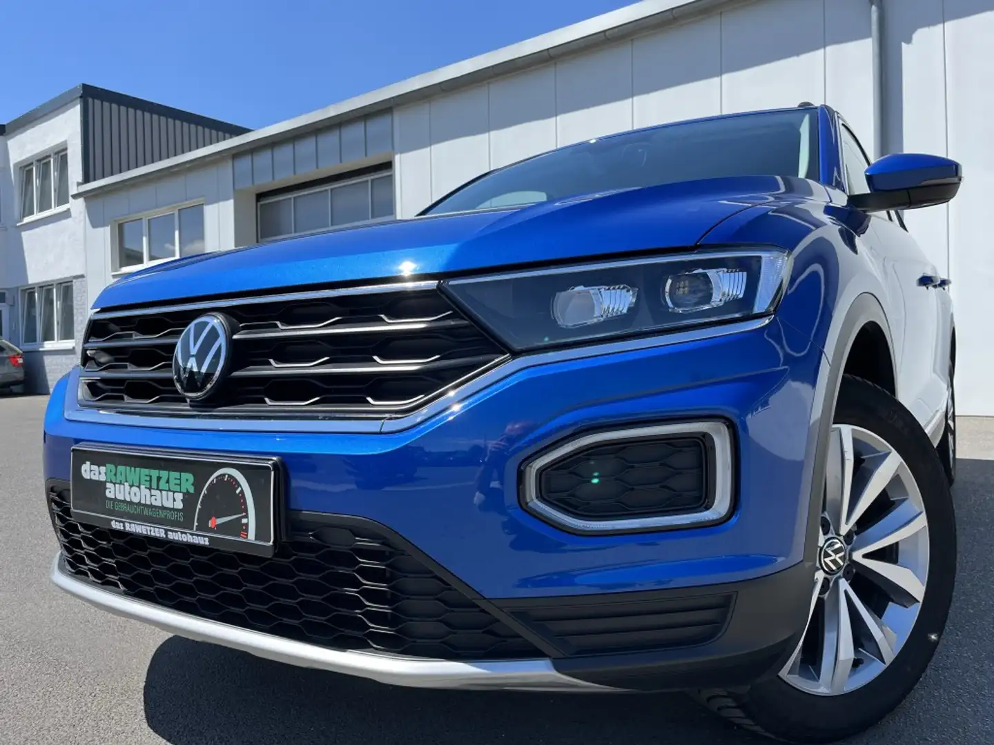 Volkswagen T-Roc 1.5 TSI DSG Style 156€ m. 20% Anzahlung Active I Blau - 1