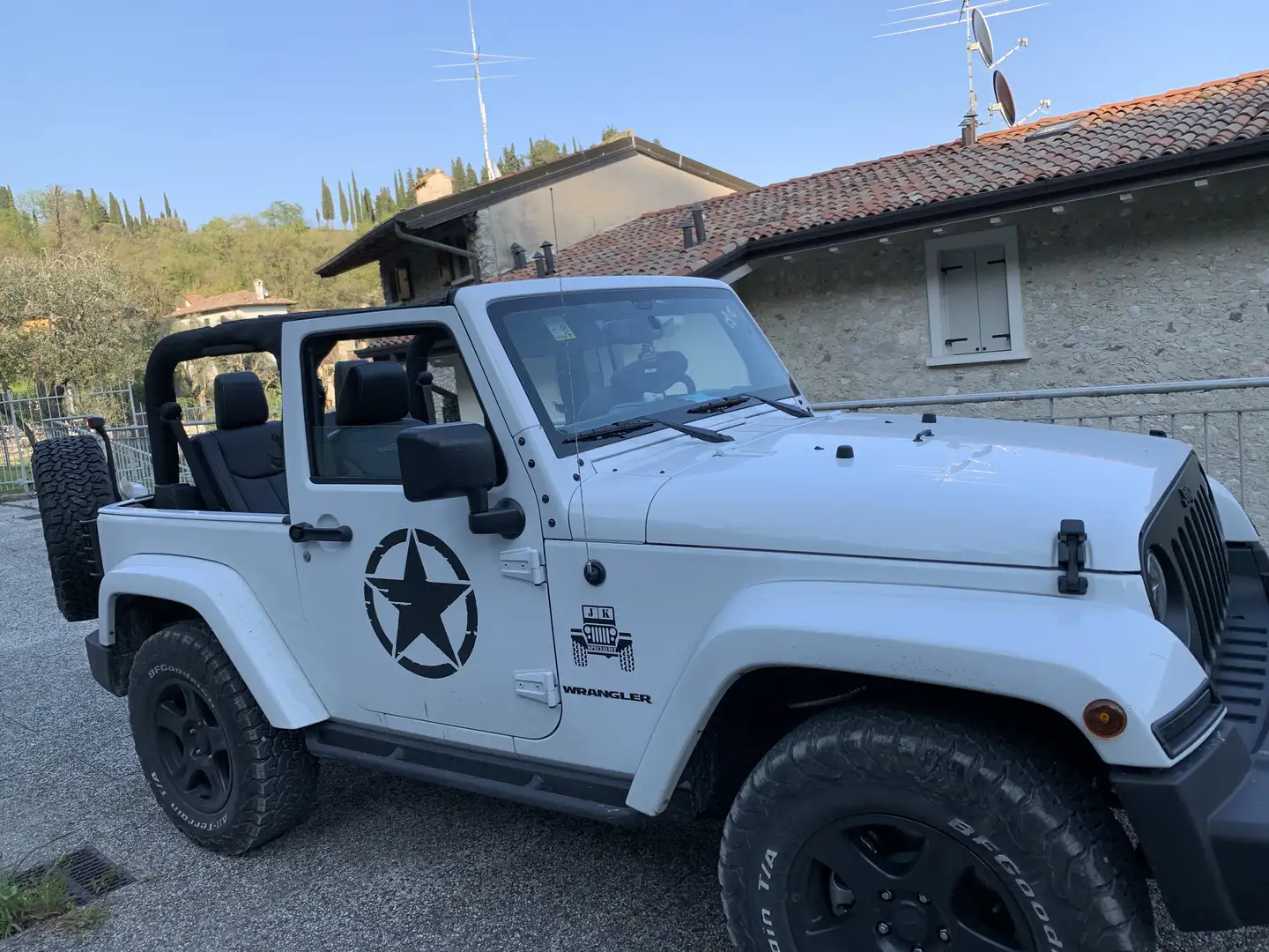 Jeep Wrangler 2.8 crd Sahara auto E6 - 1