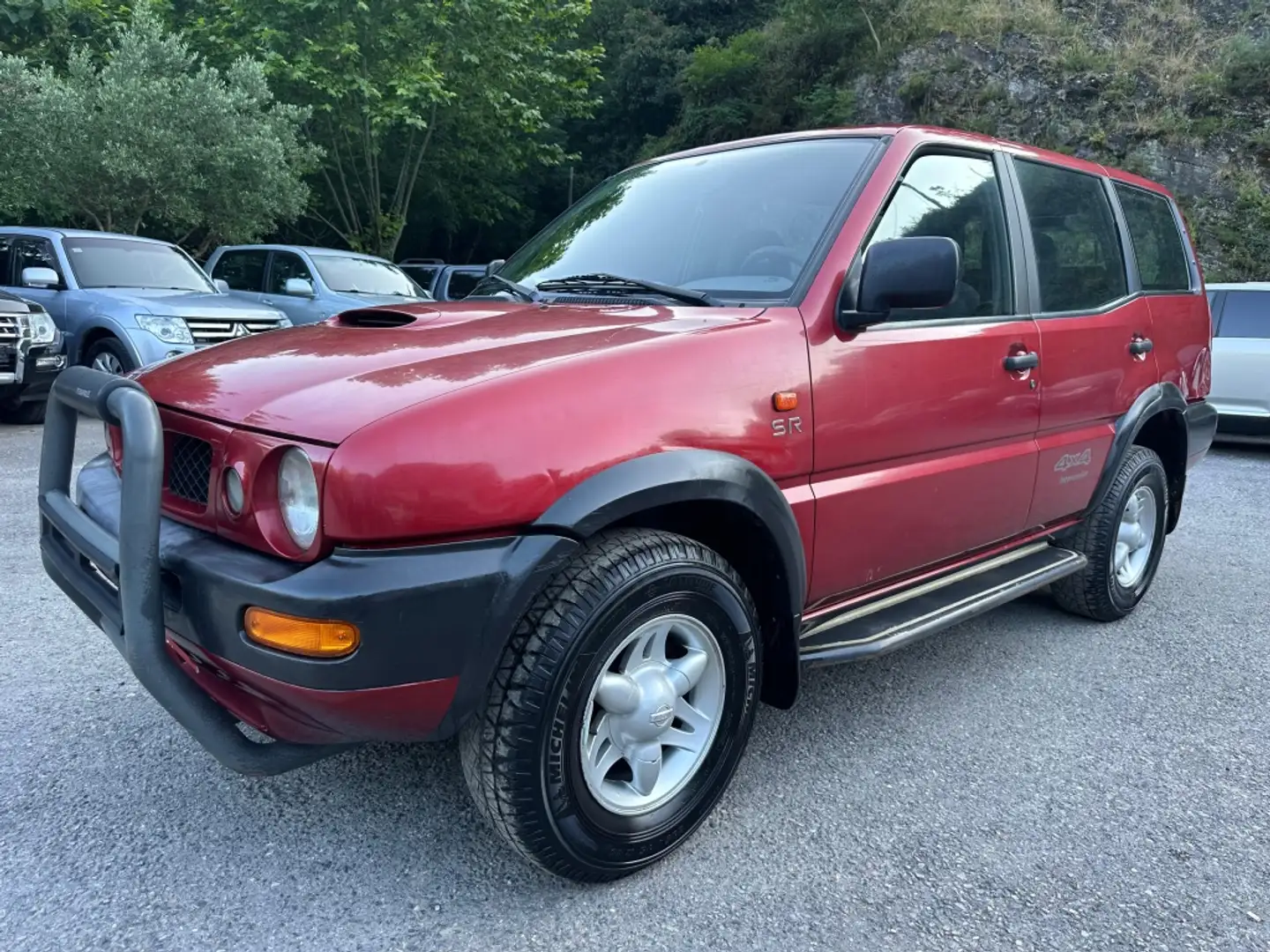 Nissan Terrano SR 2.7 TDI Burdeos - 2