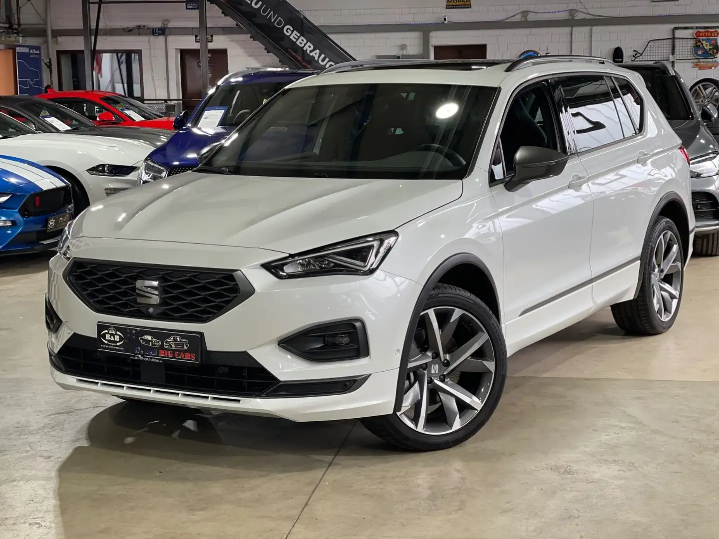 SEAT Tarraco FR 4DRIVE+7-SITZ+PANO+GARANTIE Weiß - 1