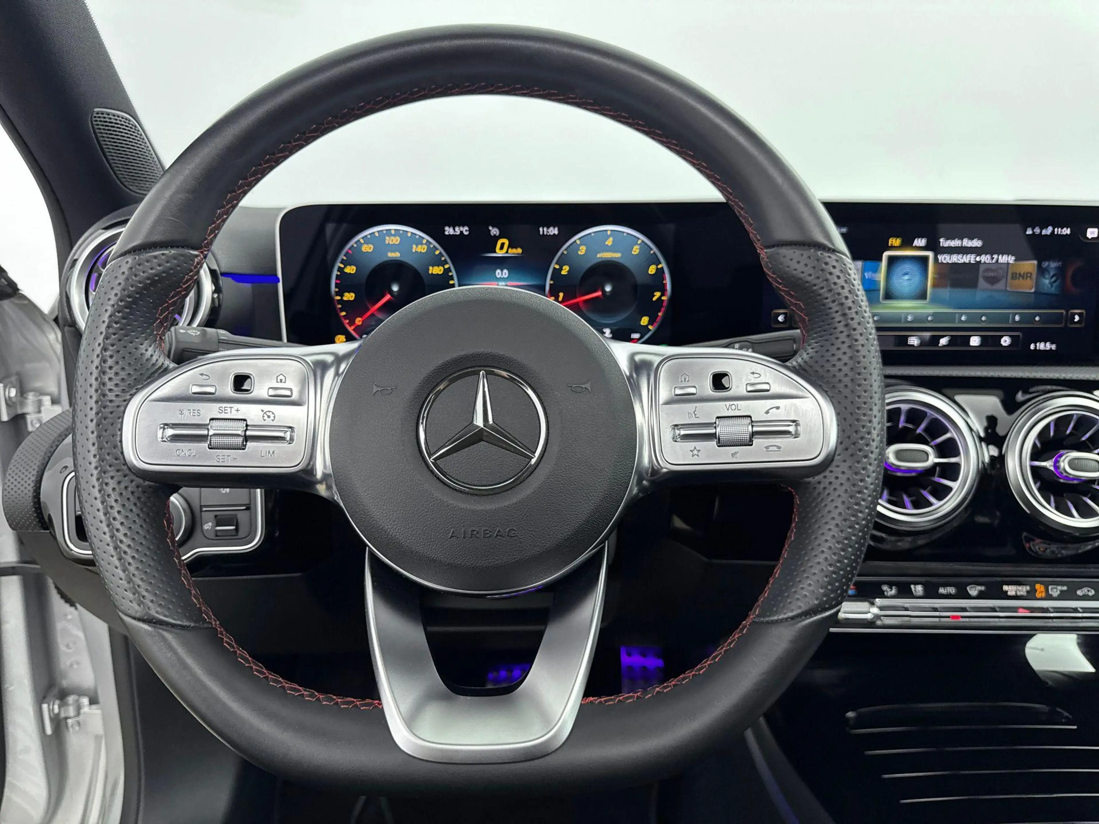 Mercedes-Benz A 220 Premium Plus — photo 13