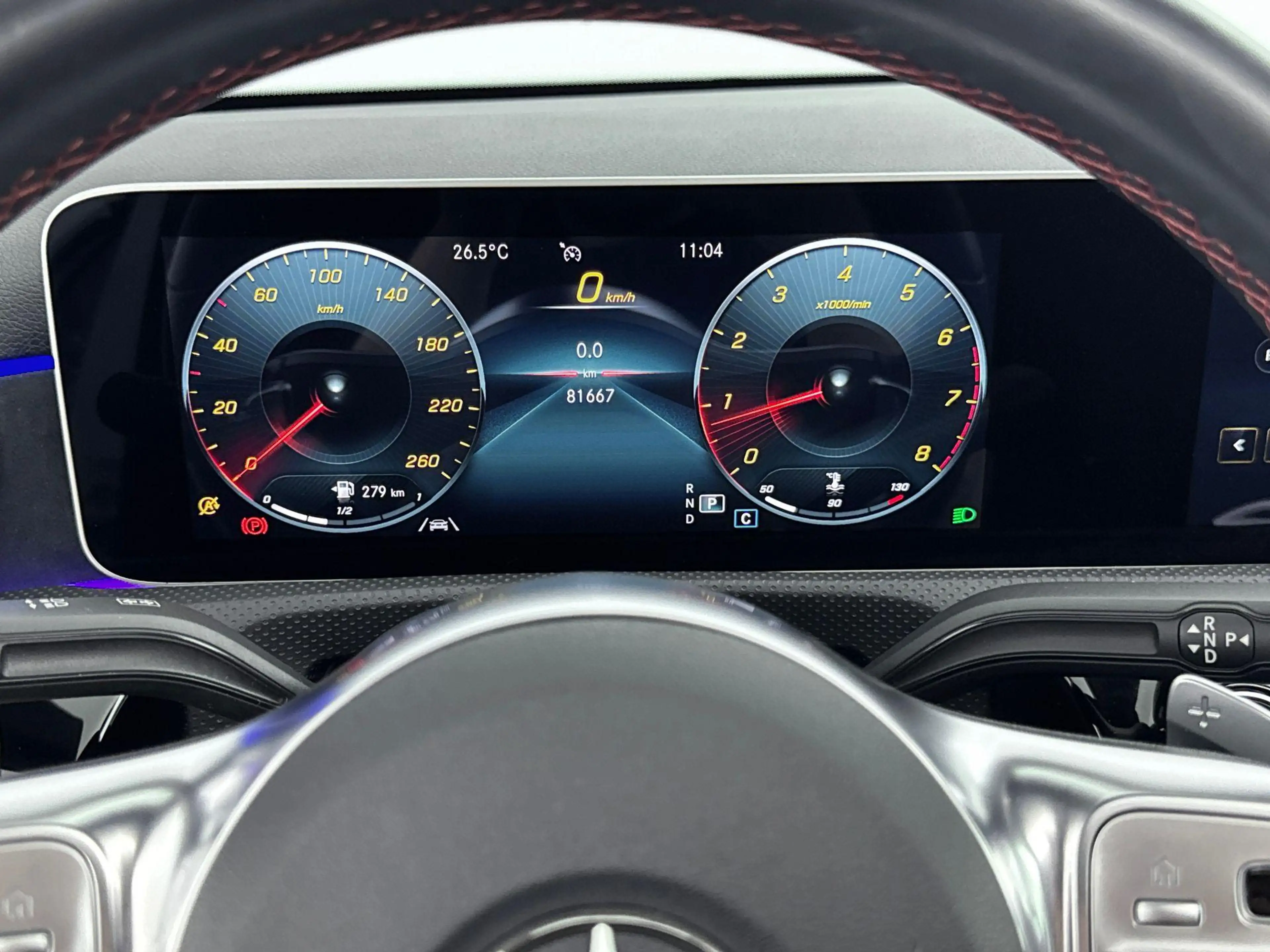 Mercedes-Benz A 220 Premium Plus — photo 11