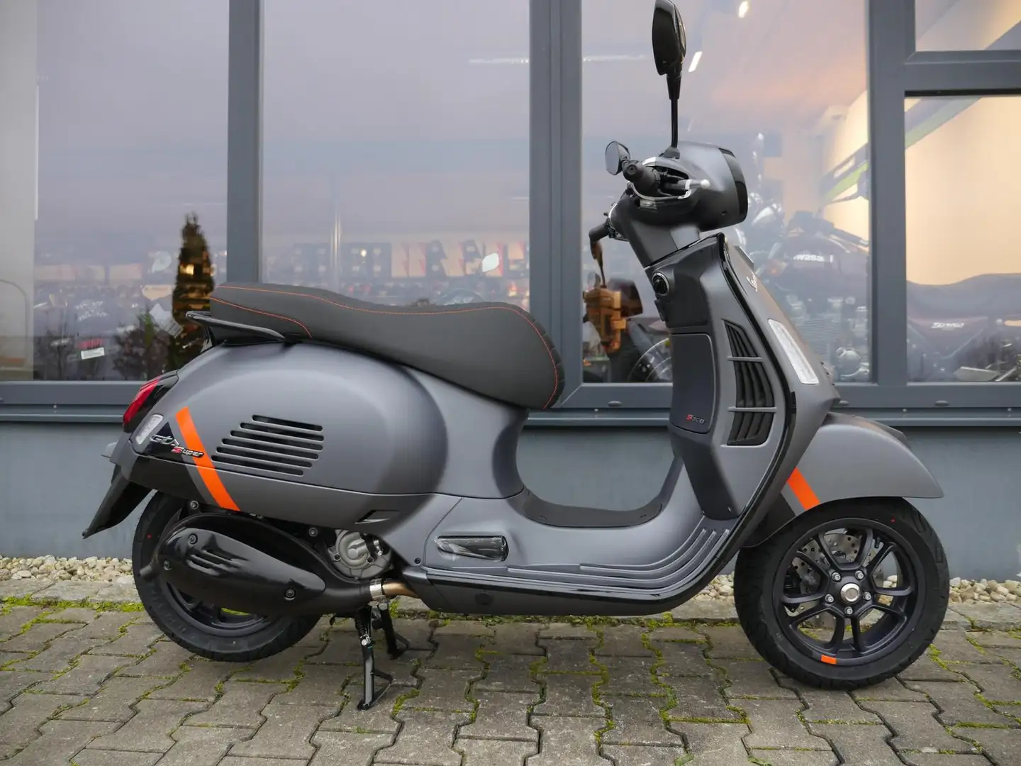 Vespa GTS 300 Supersport - neu - mehrere Farben - 1