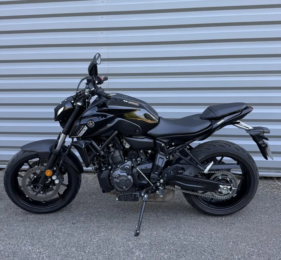 Yamaha MT-07 Schwarz - 2