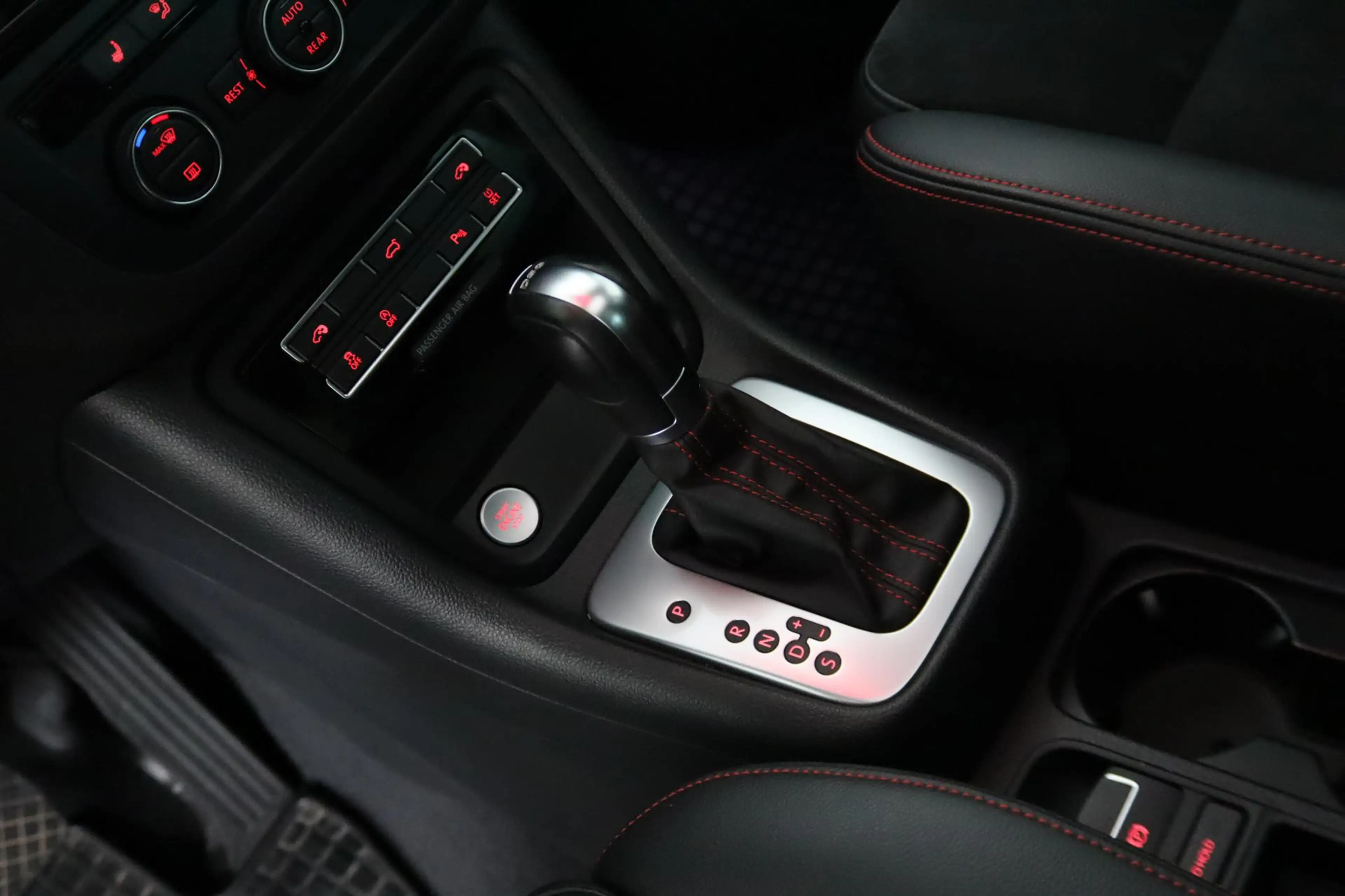 SEAT Alhambra 1.4 TSI FR Business Intense, 7-Persoons, Trekhaak, — photo 37