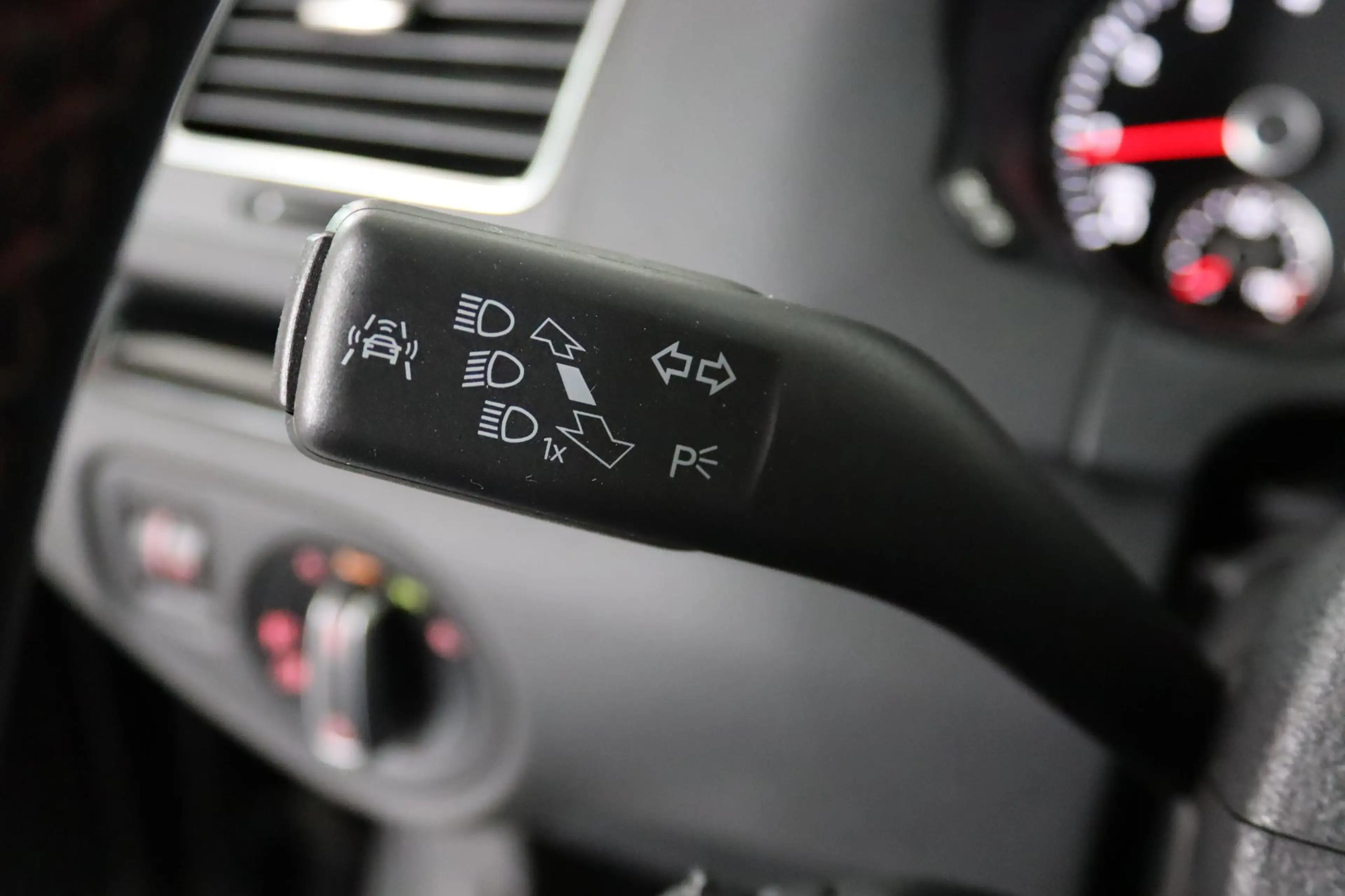 SEAT Alhambra 1.4 TSI FR Business Intense, 7-Persoons, Trekhaak, — photo 31